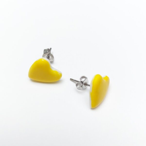 Puces d'oreille mini coeur jaune paille