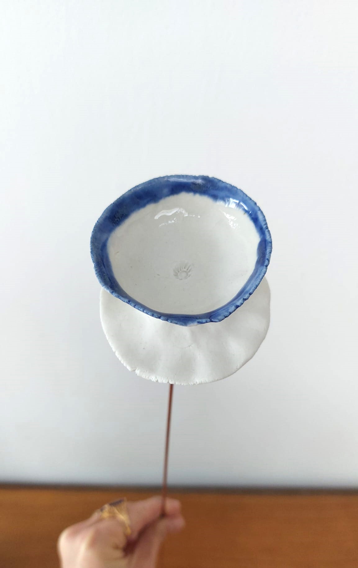 MA "PETITE FLEUR EN PORCELAINE" EMAIL BLEU – Image 2