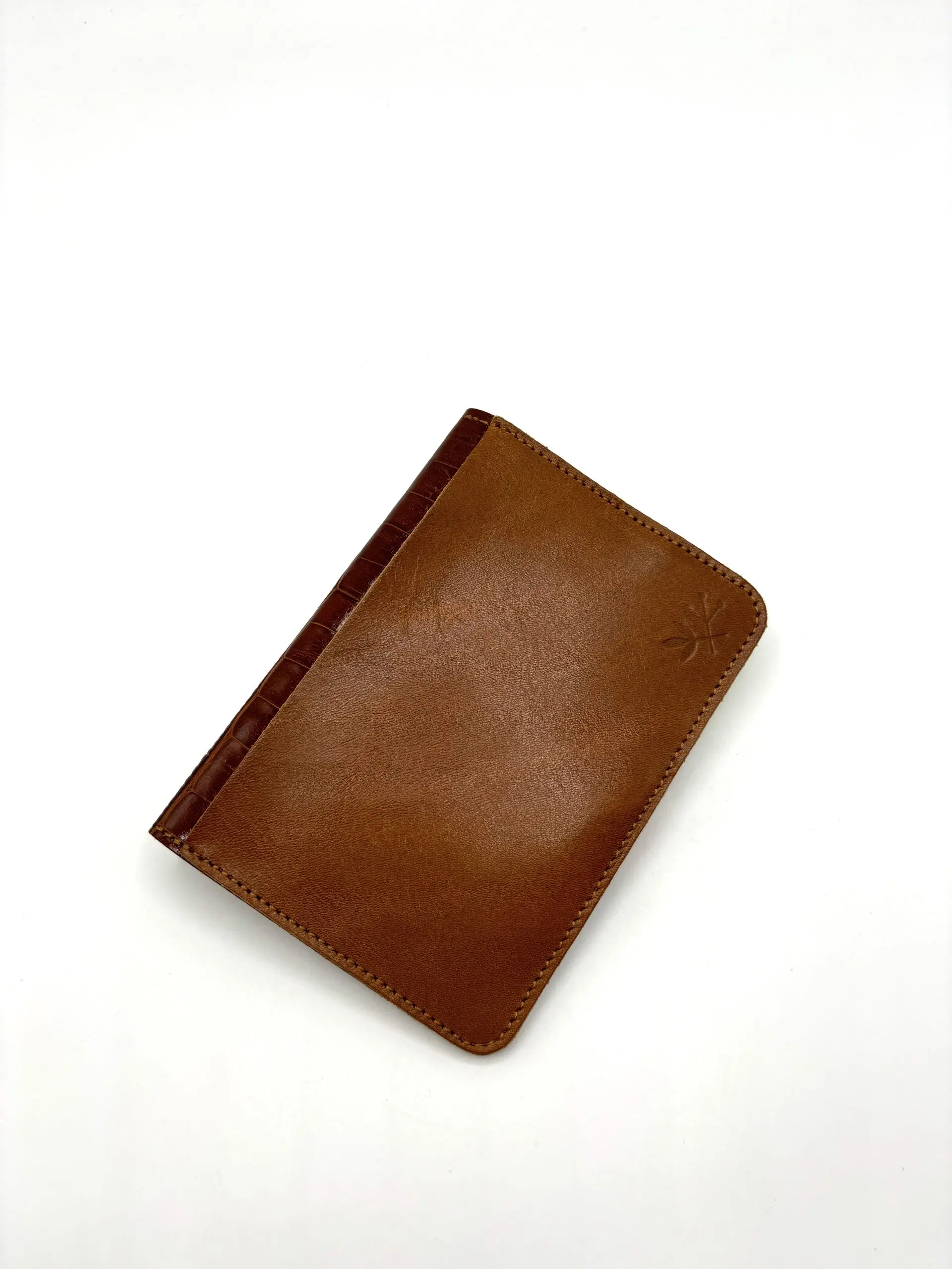 PORTE-CARTES CUIR "TREGANA" BRUN FACON CROCO / OR – Image 2