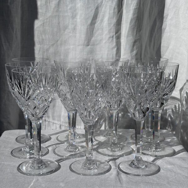 Lot de 11 verres à vin rouge Chantilly par Saint-Louis